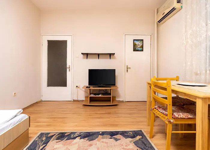 1-bedroom Flat With Balcony In By Flat Mаnager