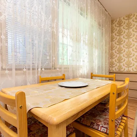 1-bedroom Flat With Balcony In By Flat Mаnager דירה פלובדיב