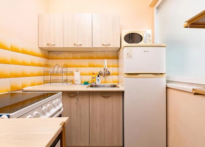 1-bedroom Flat With Balcony In By Flat Mаnager Apartman