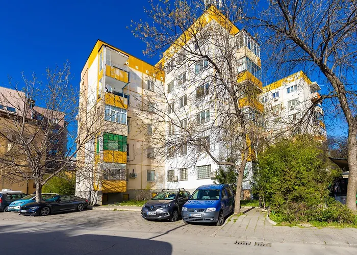 1-bedroom Flat With Balcony In By Flat Mаnager Apartment